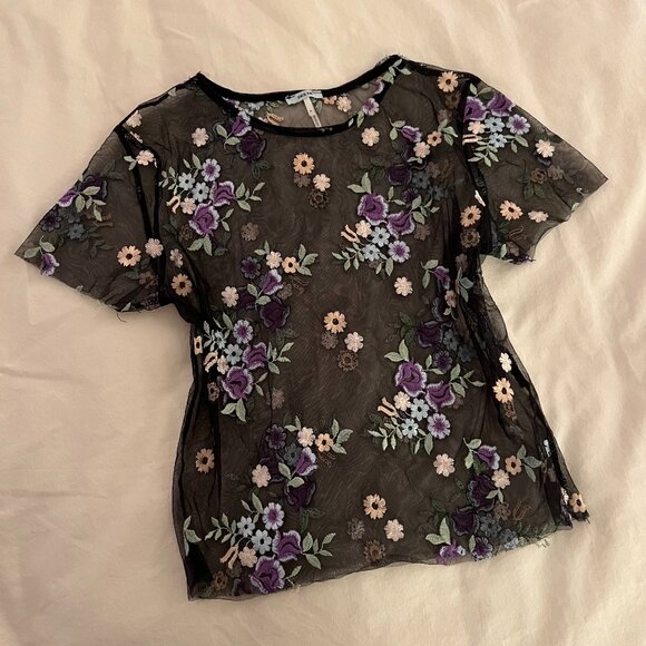 Black mesh with flowers Kimchi Blue tee - Picture 1 of 6